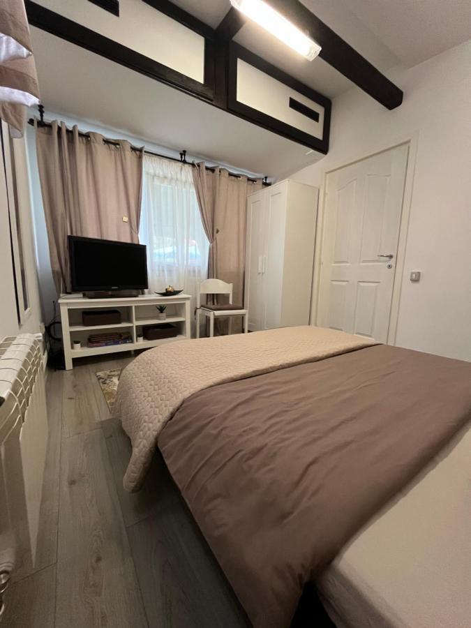 Villa Charmante petite maison Transylvanie à Săcele Extérieur photo